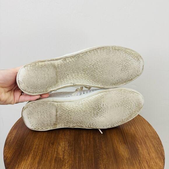 Jantzen White Perforated Floral Slip On Sneakers Women’s Size 6/7 - Picture 8 of 10
